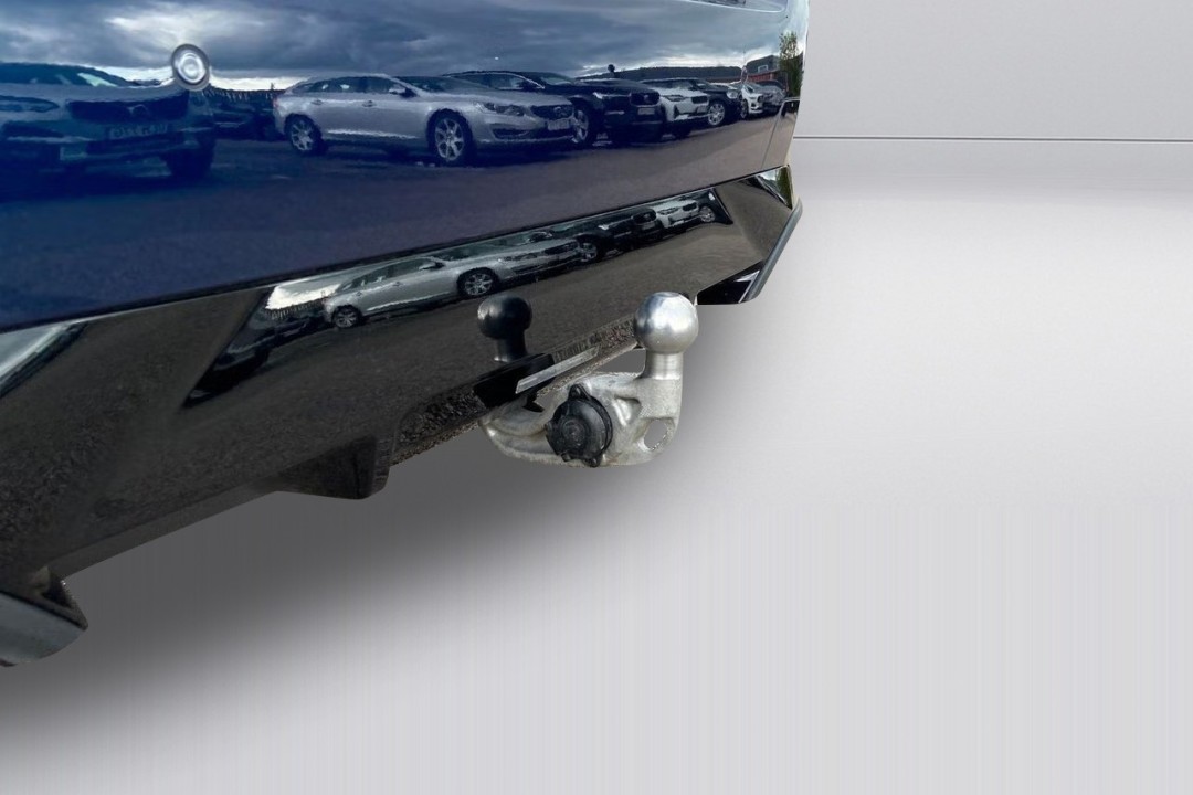 BMW Seria 5 530e M-Sport - foto 23