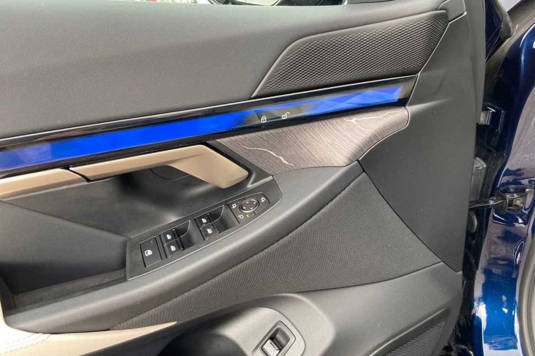 BMW Seria 5 530e M-Sport - foto 20