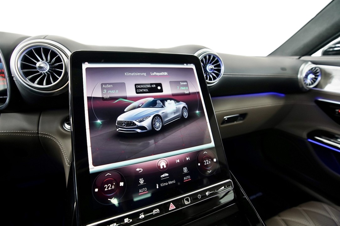 Mercedes-Benz SL 43 AMG - foto 25