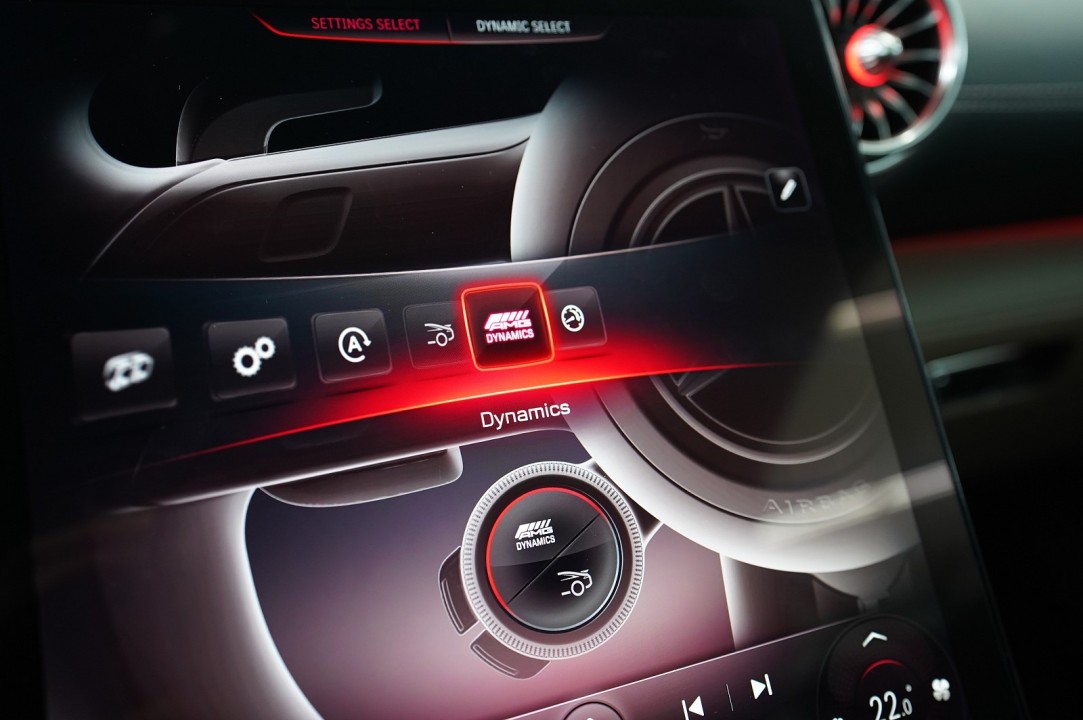 Mercedes-Benz SL 43 AMG - foto 19