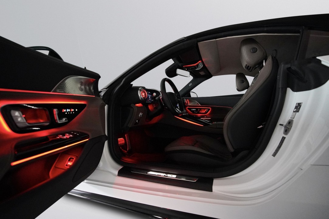 Mercedes-Benz SL 43 AMG - foto 59