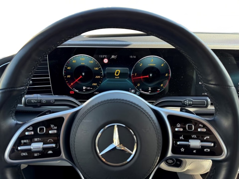 Mercedes-Benz GLE 400d 4MATIC AMG Line - foto 12