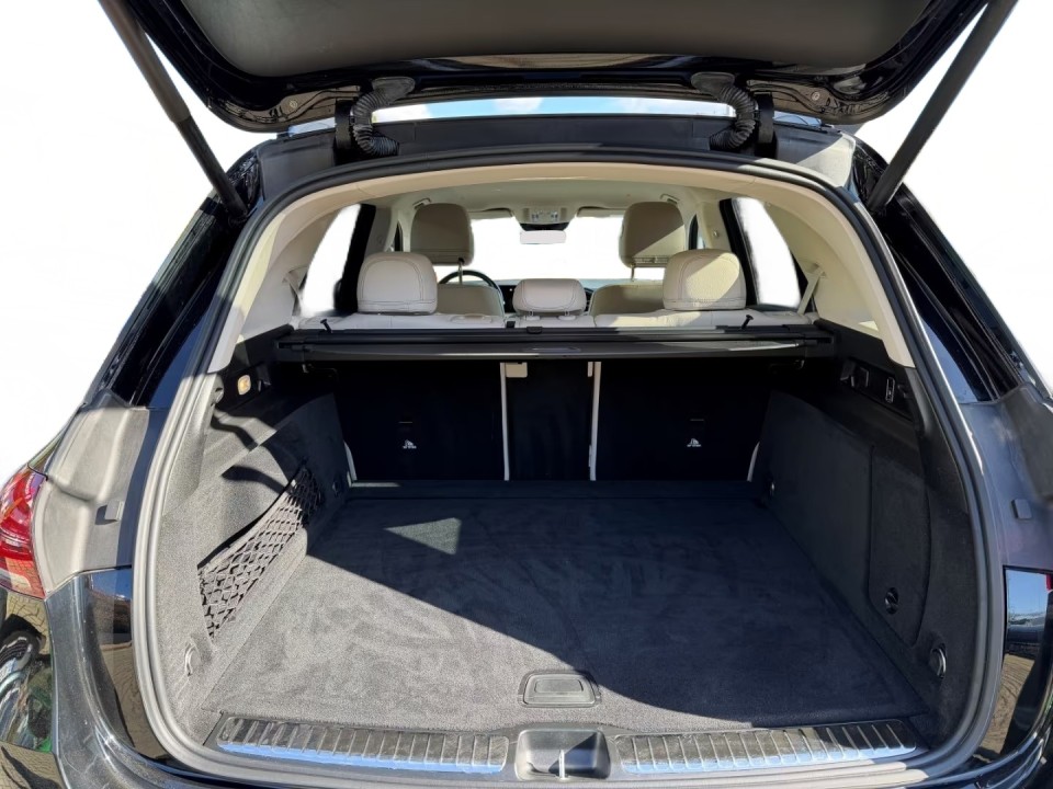 Mercedes-Benz GLE 400d 4MATIC AMG Line - foto 19