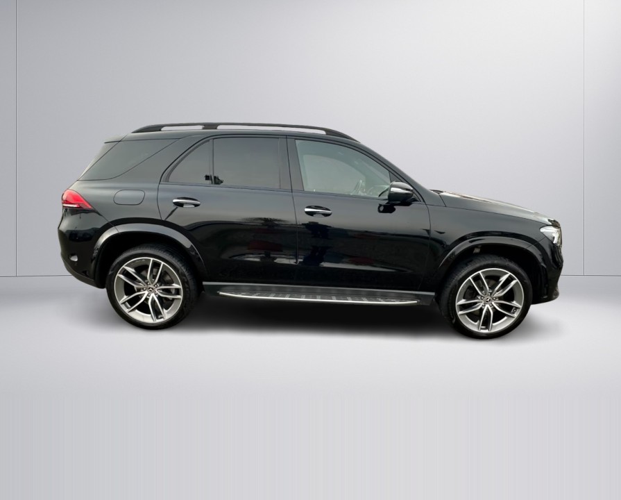 Mercedes-Benz GLE 400d 4MATIC AMG Line (2)