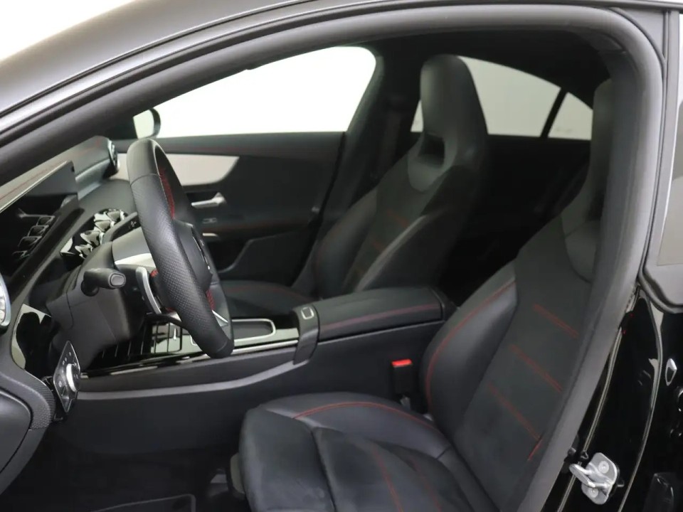 Mercedes-Benz CLA 250e AMG Line - foto 10