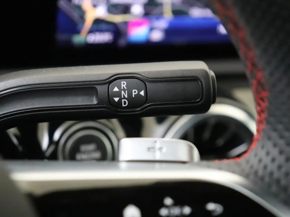 Mercedes-Benz CLA 250e AMG Line - foto 13