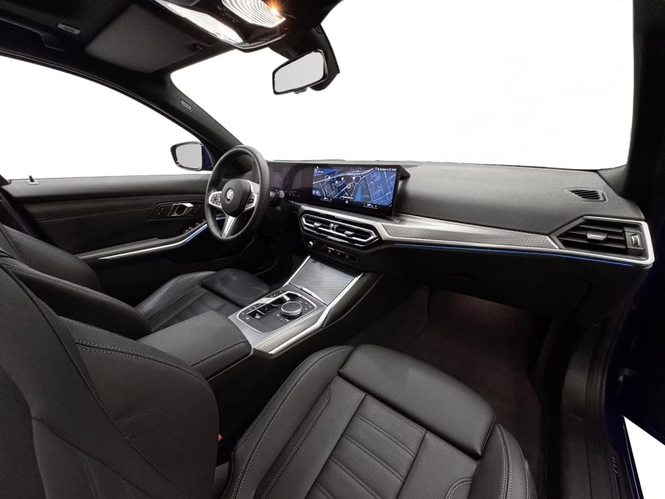 BMW Seria 3 330i xDrive M-Sport - foto 16