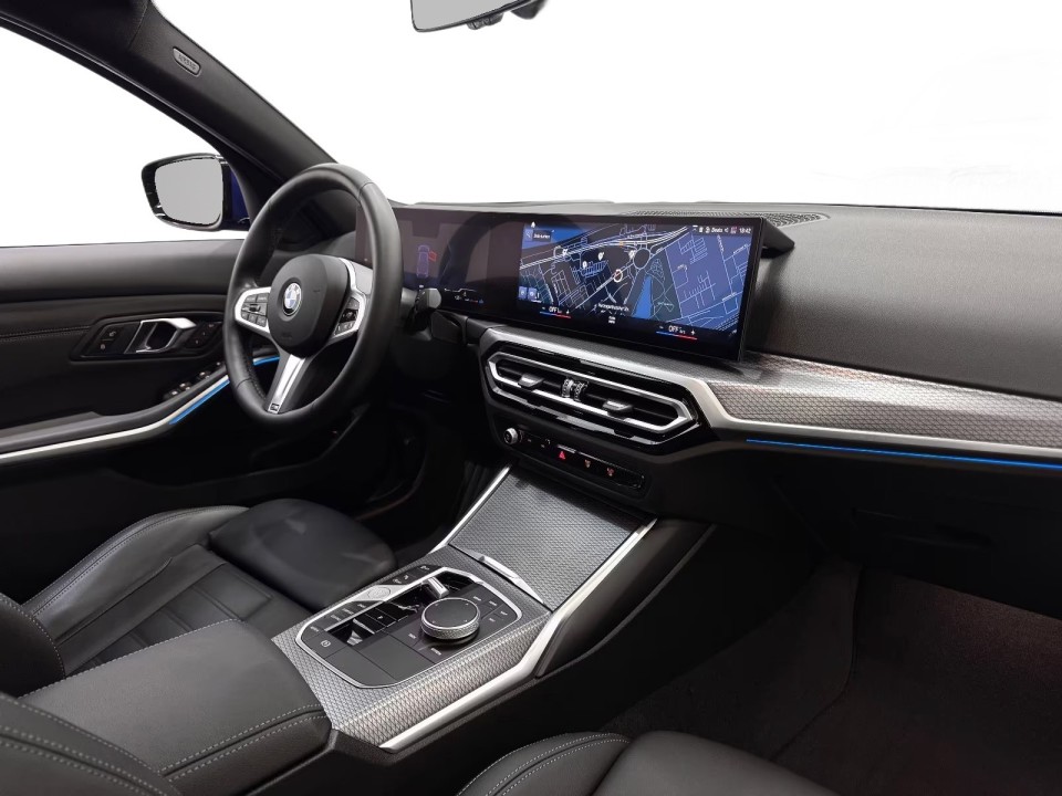 BMW Seria 3 330i xDrive M-Sport - foto 15