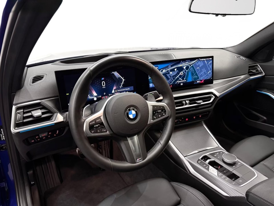 BMW Seria 3 330i xDrive M-Sport - foto 11