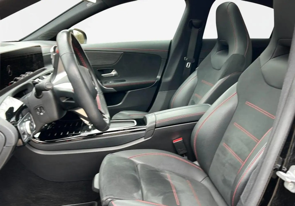 Mercedes-Benz CLA 250e AMG Line - foto 7