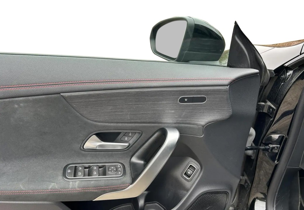 Mercedes-Benz CLA 250e AMG Line - foto 25