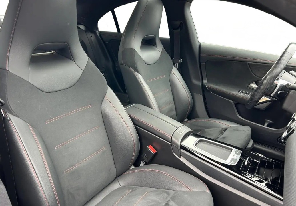 Mercedes-Benz CLA 250e AMG Line - foto 9