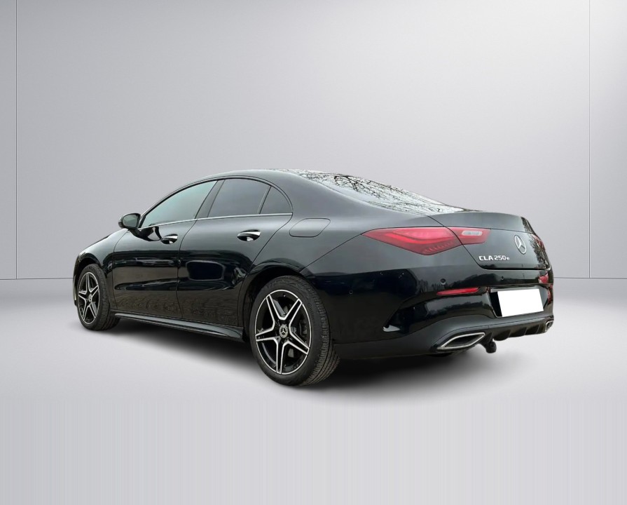 Mercedes-Benz CLA 250e AMG Line (3)
