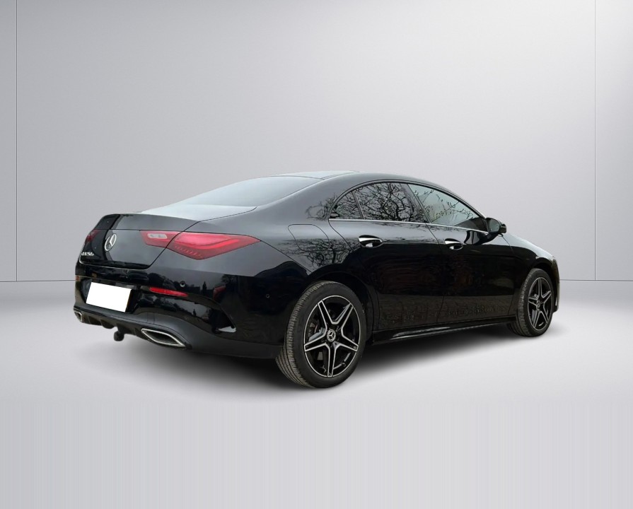 Mercedes-Benz CLA 250e AMG Line (2)