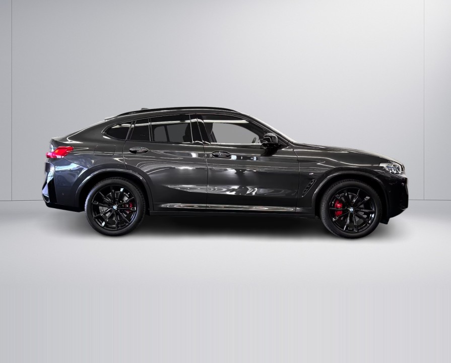 BMW X4 M40d (2)