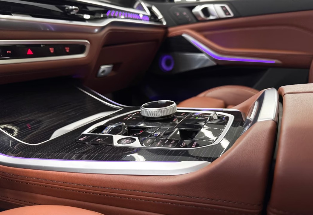 BMW X5 M60i - foto 24