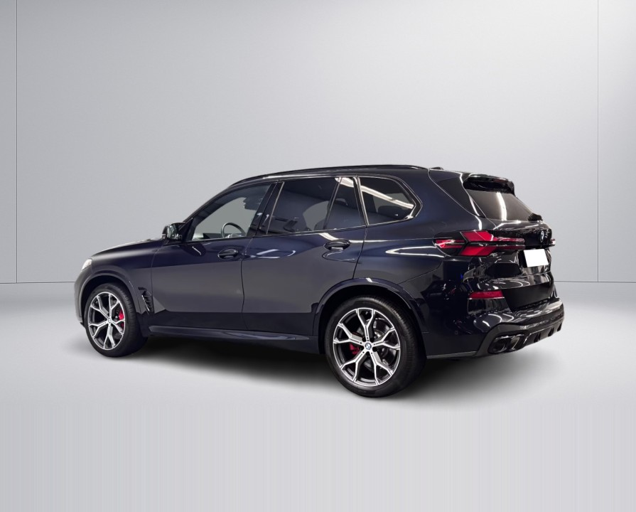 BMW X5 M60i - foto 9