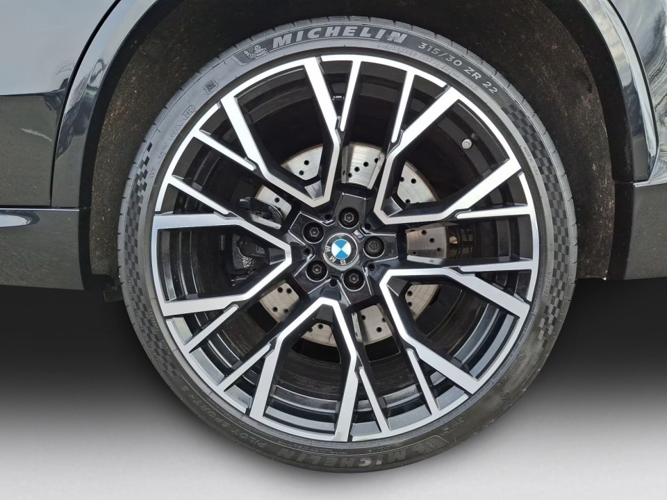 BMW X5 M Competition - foto 11