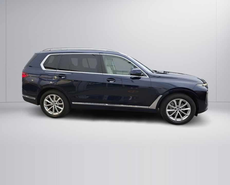 BMW X7 xDrive40d (2)