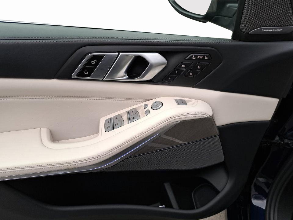 BMW X7 xDrive40d - foto 23