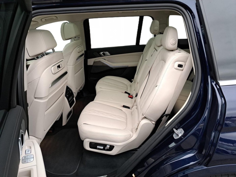 BMW X7 xDrive40d - foto 21