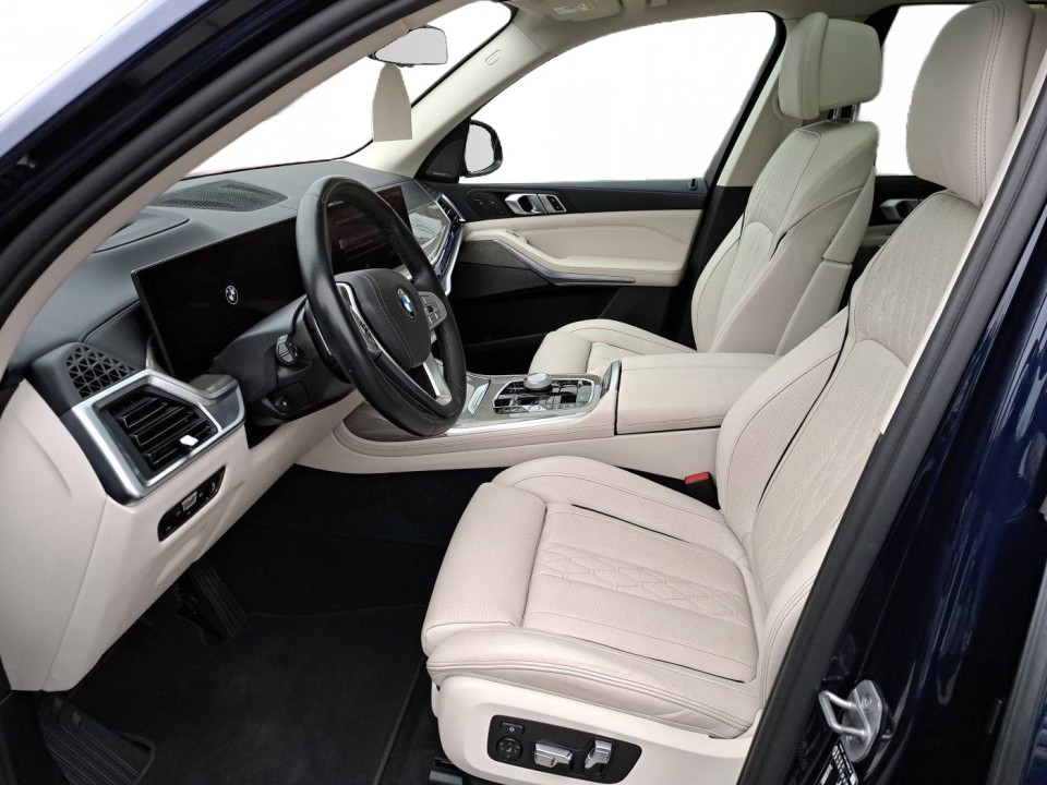 BMW X7 xDrive40d - foto 19