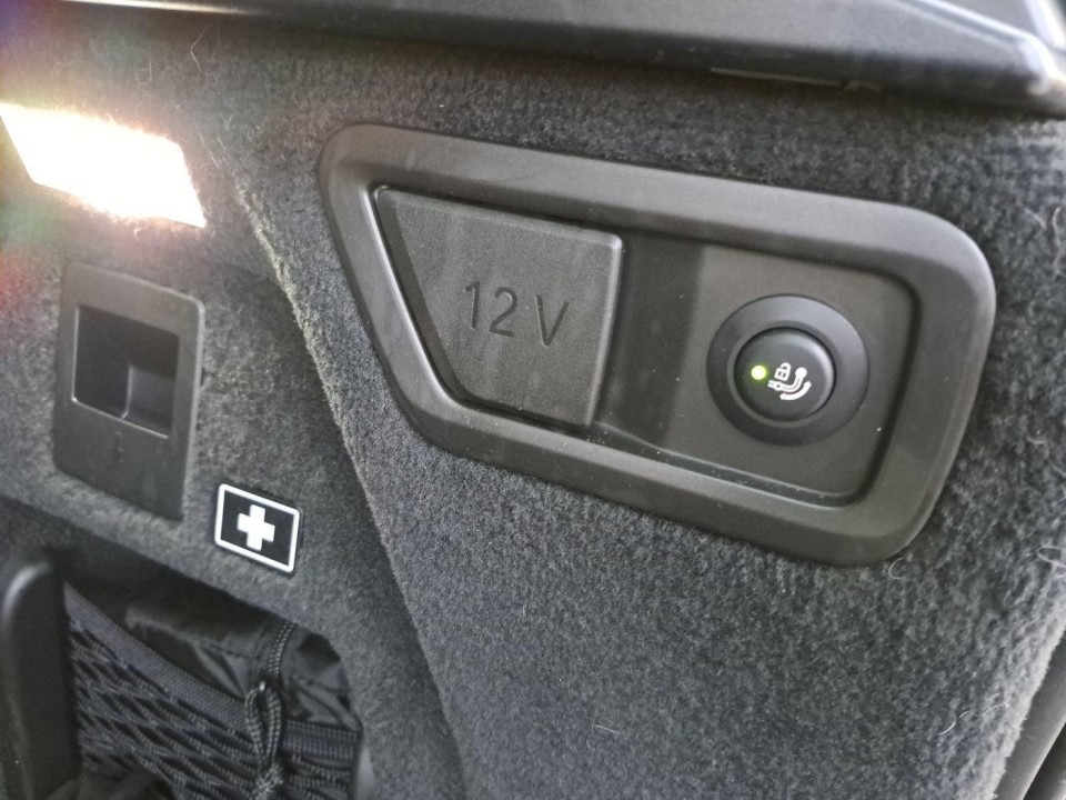 BMW X7 xDrive40d - foto 25