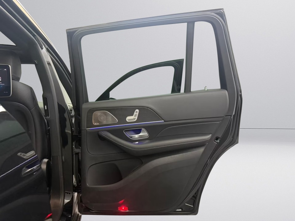 Mercedes-Benz GLS 400d 4MATIC AMG Line - foto 31