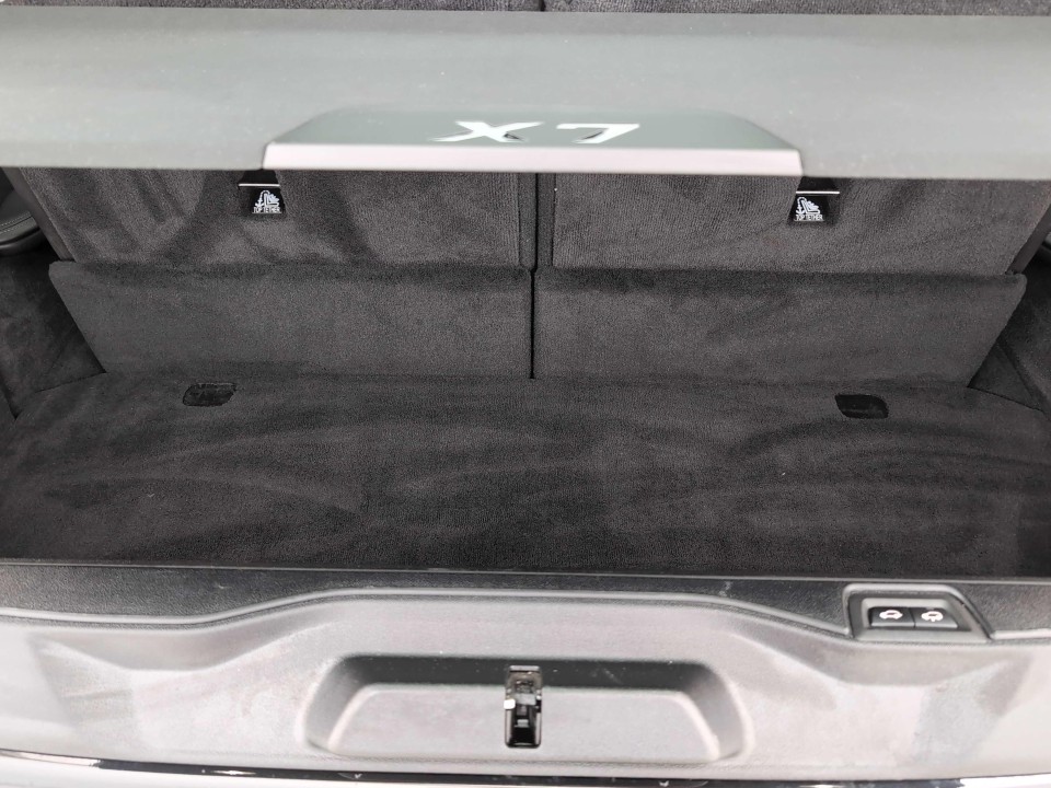 BMW X7 xDrive40d M-Sport - foto 11