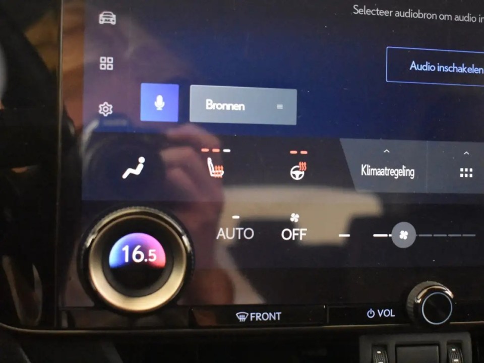 Lexus Seria NX 450h+ AWD - foto 17