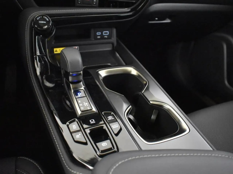 Lexus Seria NX 450h+ AWD - foto 15