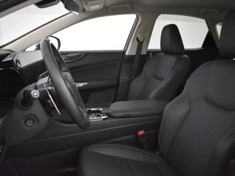 Lexus Seria NX 450h+ AWD - foto 9