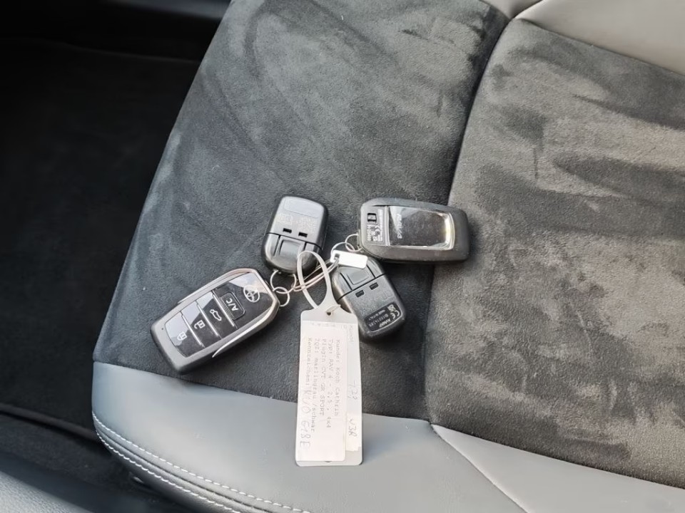 Toyota RAV4 PHEV GR-Sport - foto 20