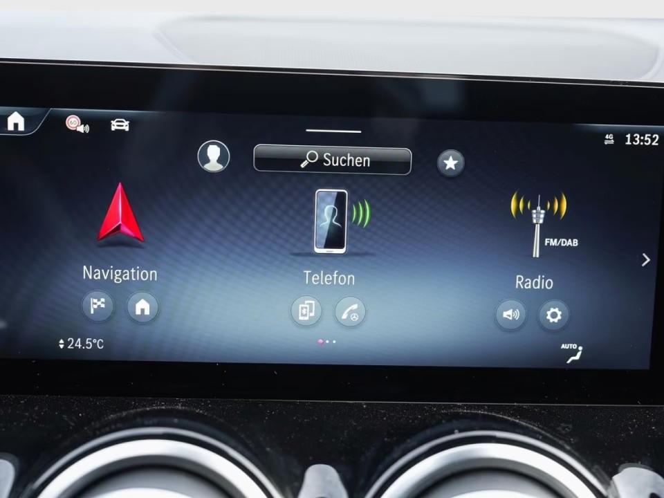 Mercedes-Benz GLB 200 AMG Line - foto 12