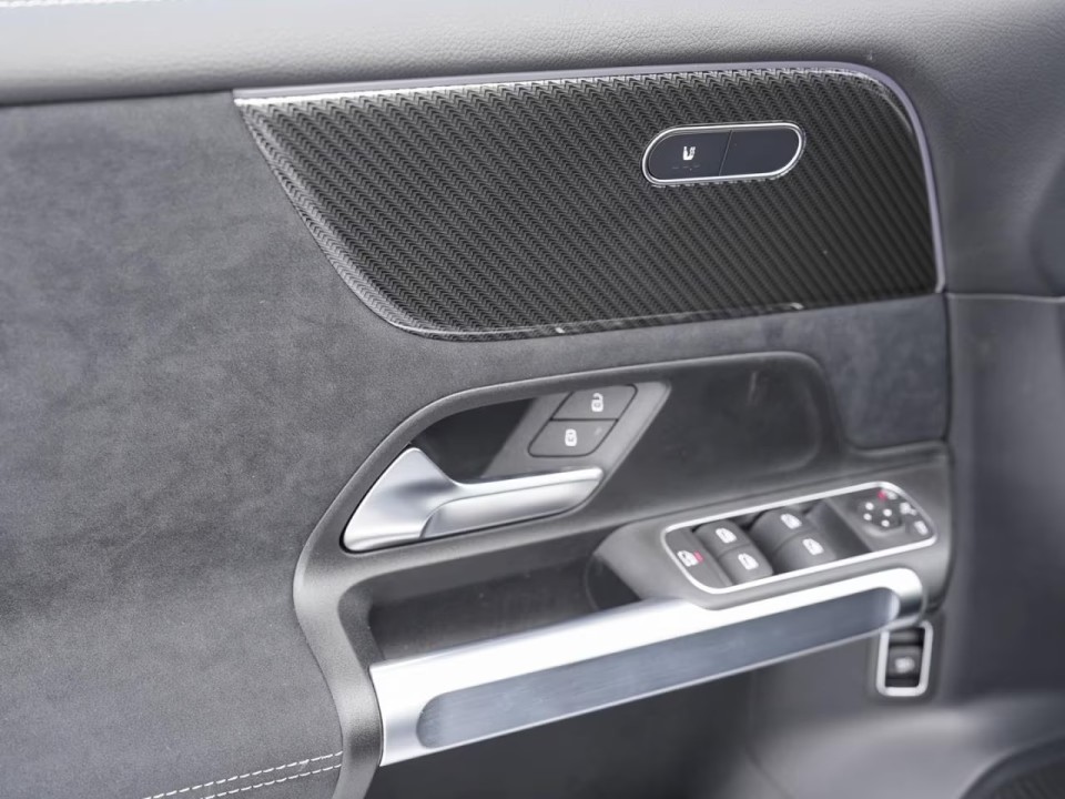 Mercedes-Benz GLB 200 AMG Line - foto 16