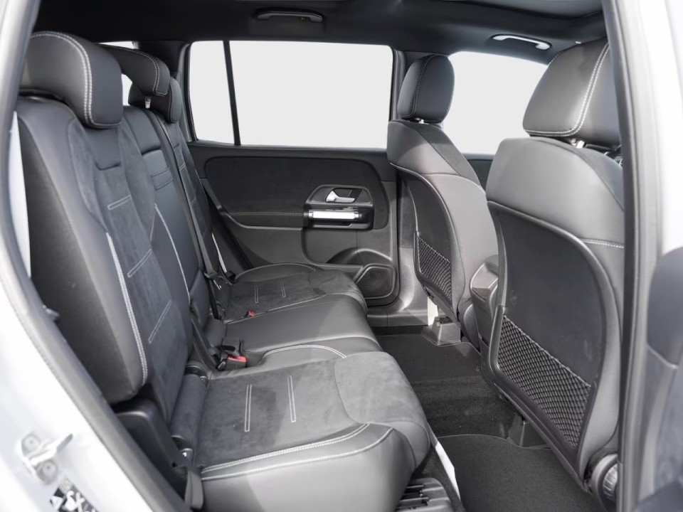 Mercedes-Benz GLB 200 AMG Line - foto 15