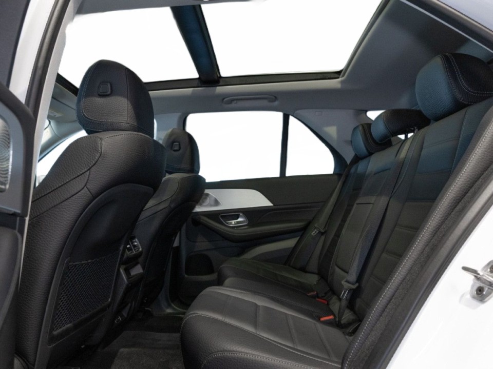 Mercedes-Benz GLE 300d 4MATIC AMG Line - foto 6