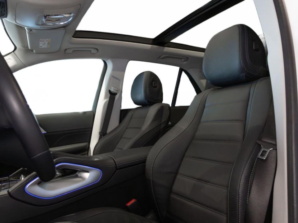 Mercedes-Benz GLE 300d 4MATIC AMG Line (5)