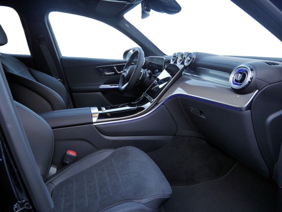 Mercedes-Benz GLC 220d 4MATIC AMG Line (5)