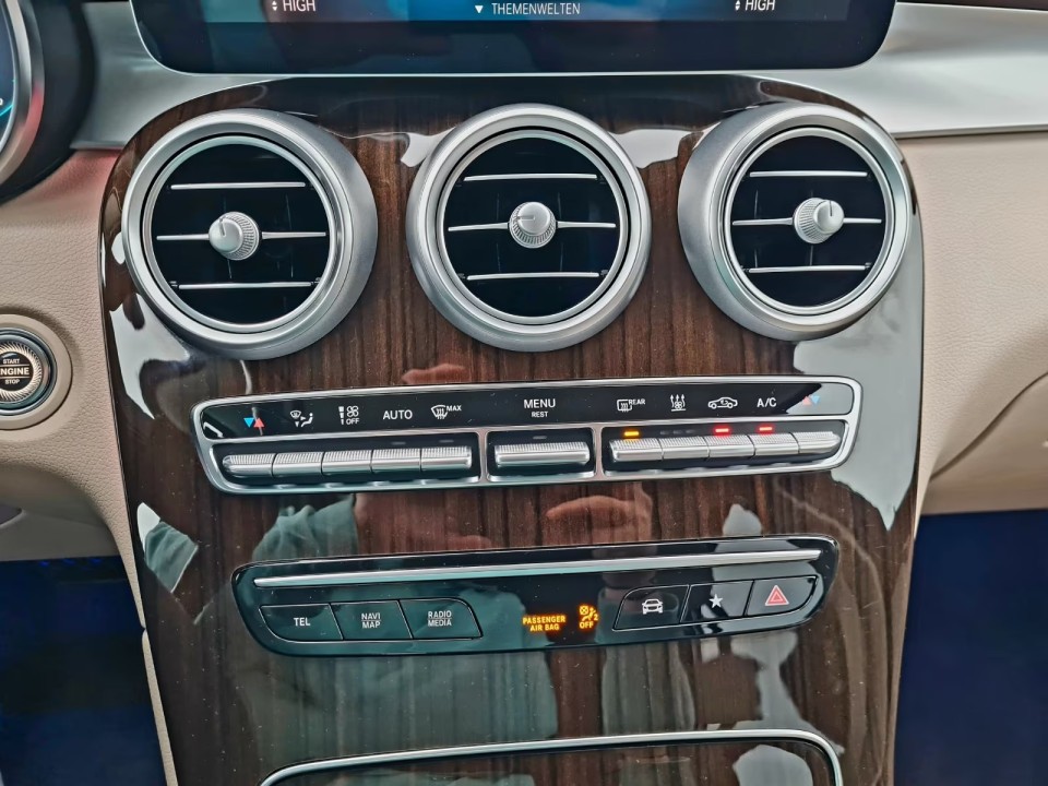 Mercedes-Benz GLC Coupé 300e 4MATIC - foto 23