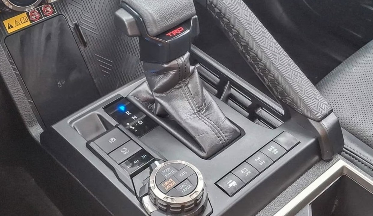 Toyota Tacoma TRD - foto 12