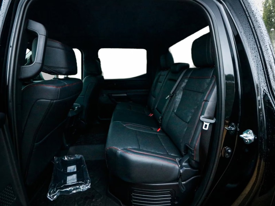 Toyota Tundra TRD PRO - foto 8