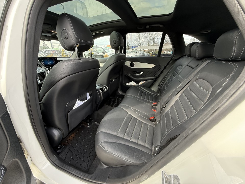 Mercedes-Benz GLC 300e 4MATIC AMG Line - foto 14