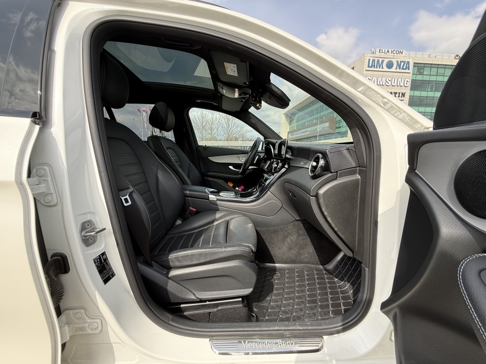 Mercedes-Benz GLC 300e 4MATIC AMG Line - foto 15