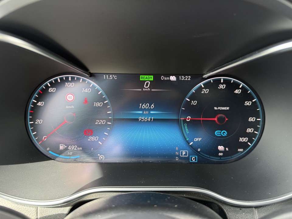 Mercedes-Benz GLC 300e 4MATIC AMG Line - foto 23