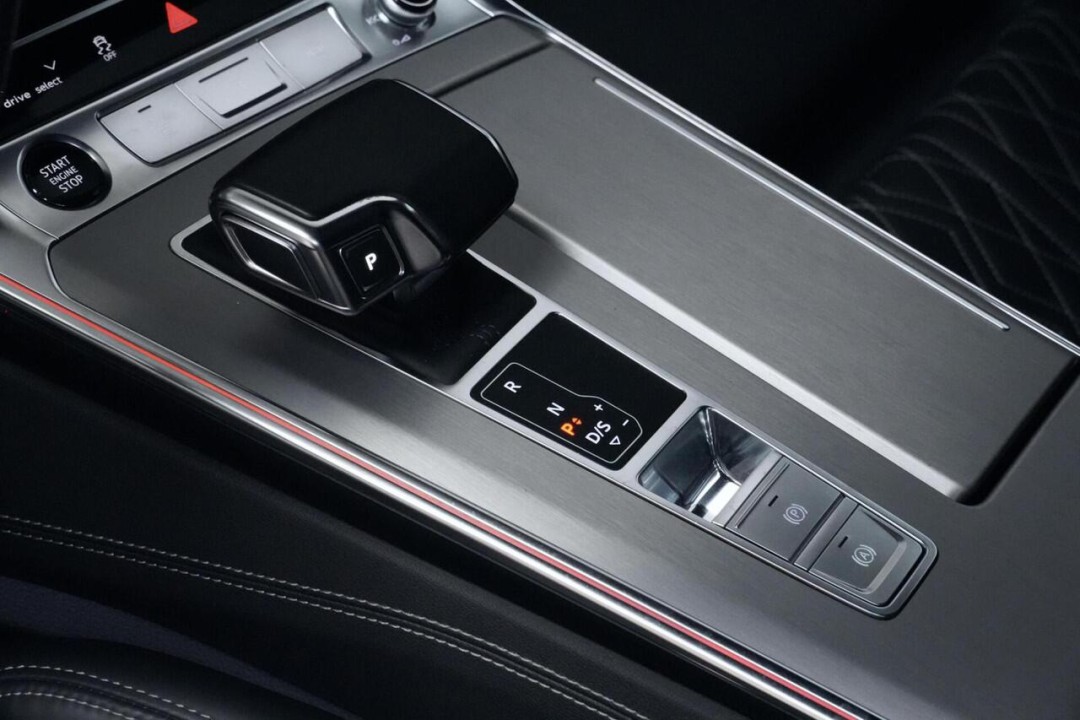 Audi A7 Sportback 55 TFSIe quattro S tronic Competition - foto 18