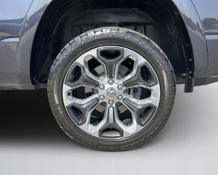 Dodge RAM 1500 Limited - foto 32