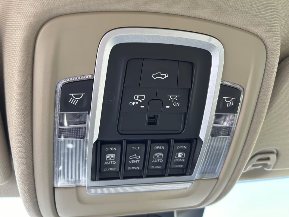 Dodge RAM 1500 Limited - foto 22