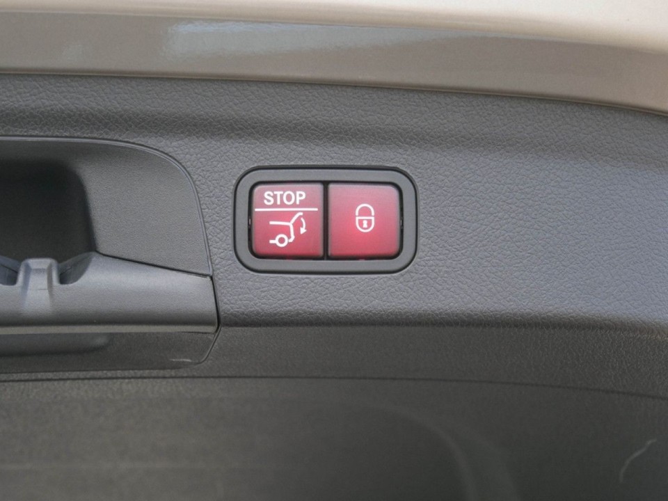 Mercedes-Benz GLE 350e 4MATIC AMG Line - foto 13