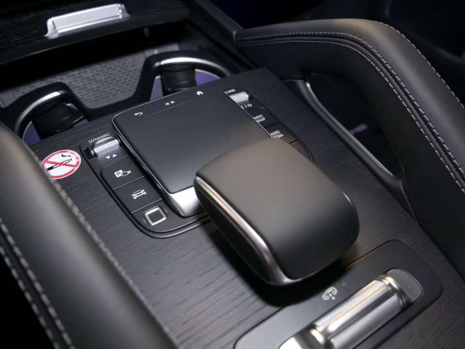 Mercedes-Benz GLE AMG 53 4MATIC+ - foto 9